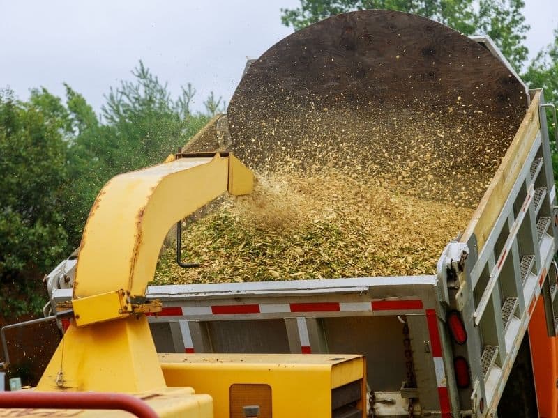 Photo of truck with mulch